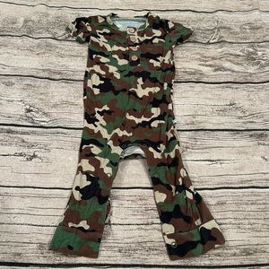 Stone and Rose Bamboo Camo Henley Romper Size 18-24 Months
